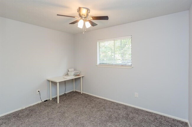 Building Photo - 44 S Waxberry Rd