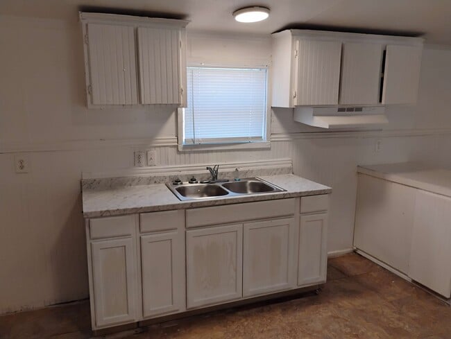 Building Photo - 121 Whiteface Dr