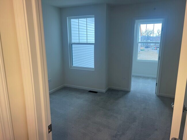 Building Photo - 1977 Leiter Way