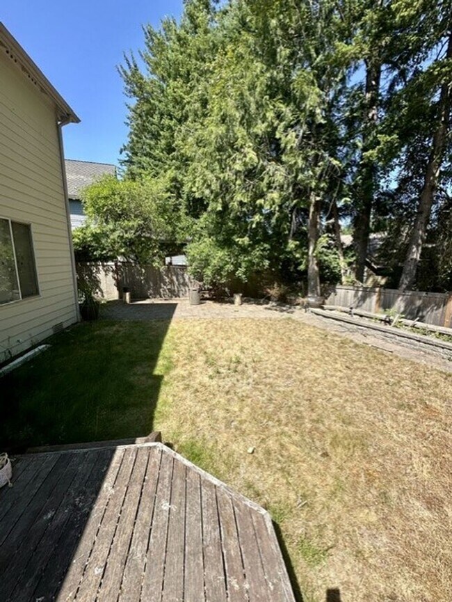 Building Photo - 4207 254th Pl SE