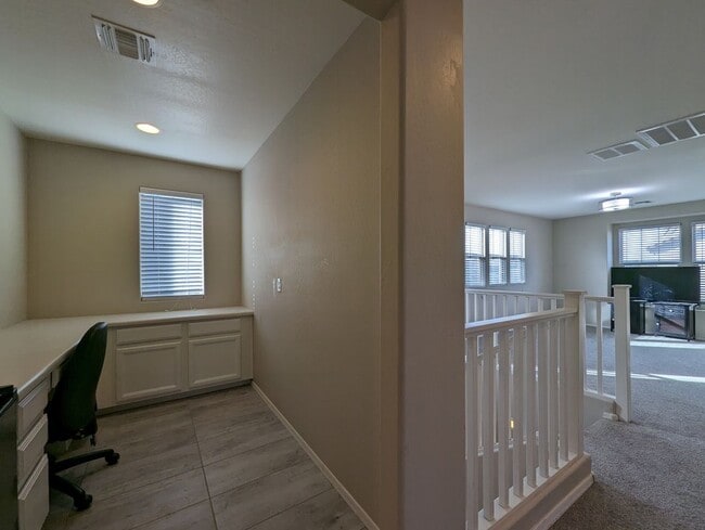 Building Photo - 1253 N 166th Ave