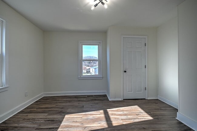 Building Photo - 502 Colorado St