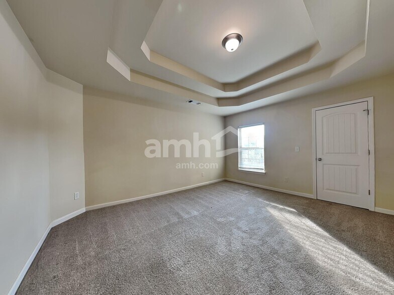 Building Photo - 1470 Rose Terrace Cir