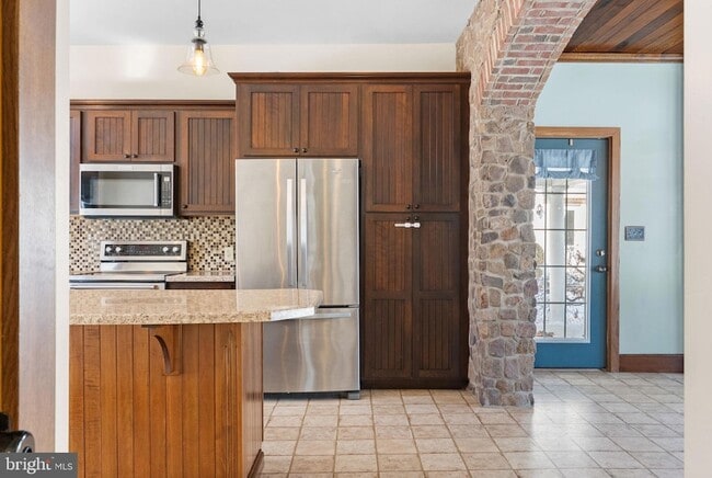 Building Photo - 6 McAllister Church Rd