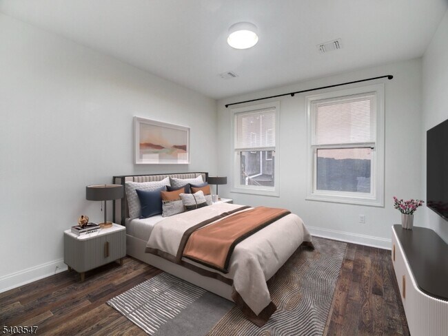 Building Photo - 90 Clinton Ave