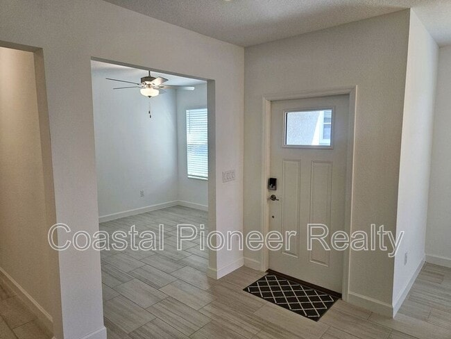 Building Photo - 10980 Gable Dig Lp