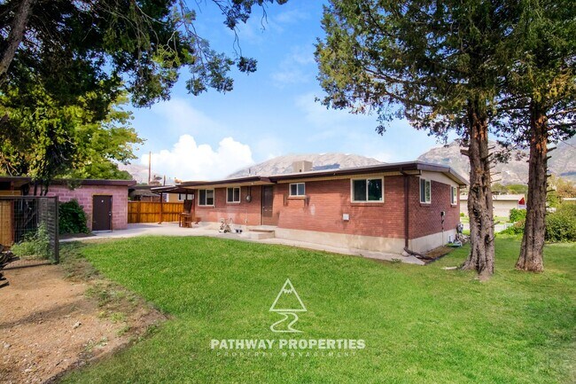 Building Photo - Charming 5-Bedroom Home in Provo’s Cottonw...