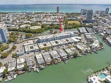 Building Photo - 7300 Wayne Ave