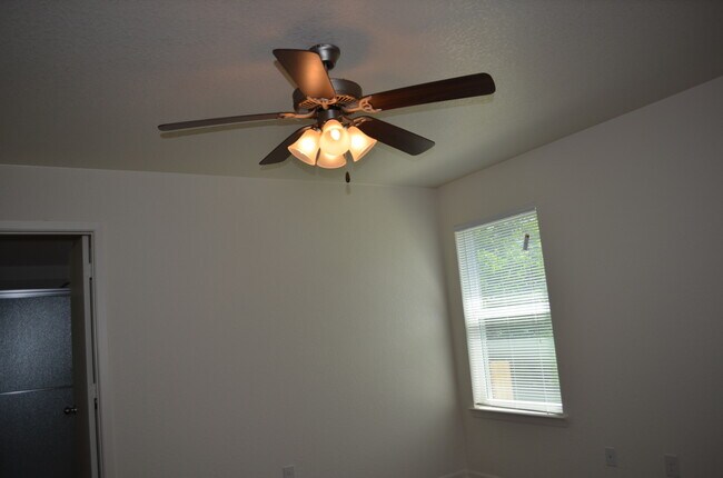 Building Photo - 308 Elbert Ln
