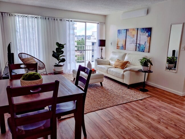 Building Photo - 2575 Kuhio Ave.