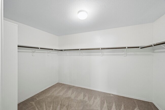Building Photo - 14603 Auburn Dusk Dr