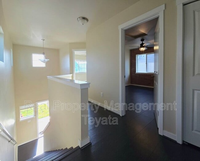 Building Photo - 4716 Parker St