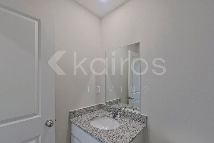 Building Photo - 446 Hawthorn Trail