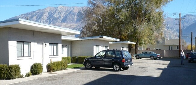 Primary Photo - 1643 S State St