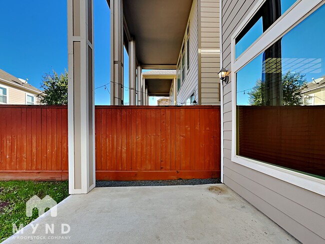 Building Photo - 5938 Kiam St