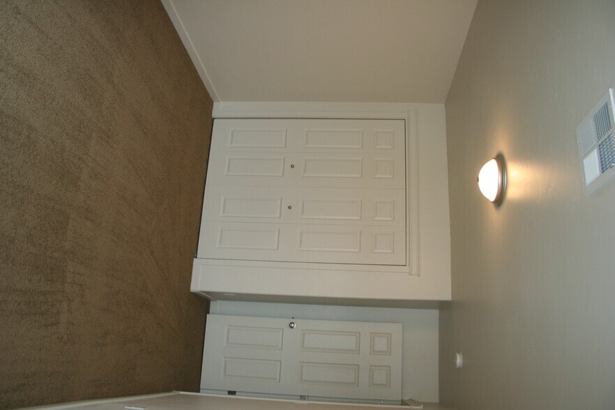 Building Photo - 29 Muskrat Dr