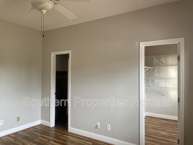 Building Photo - 109 Canyon Ct