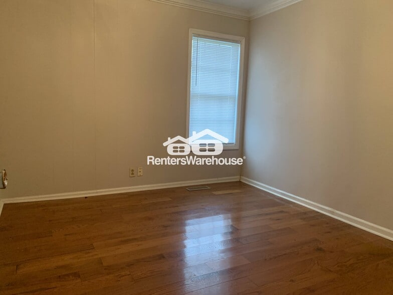 Building Photo - 27849 Pinedale Rd