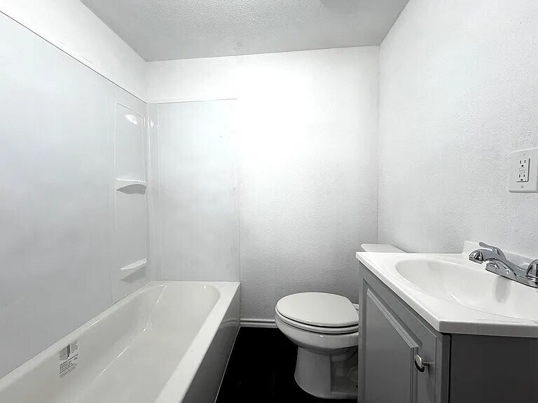 Building Photo - 2721 Colgate St