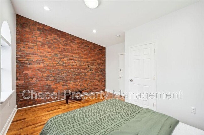 Building Photo - 3209 W Montgomery Ave