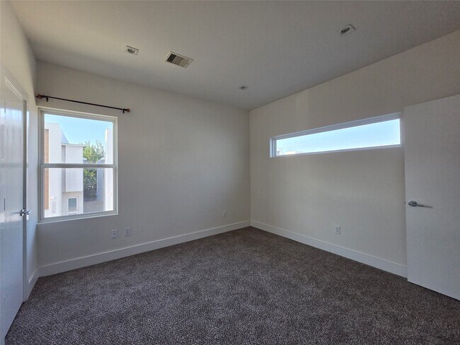 Building Photo - 5403 Tocayo Pl