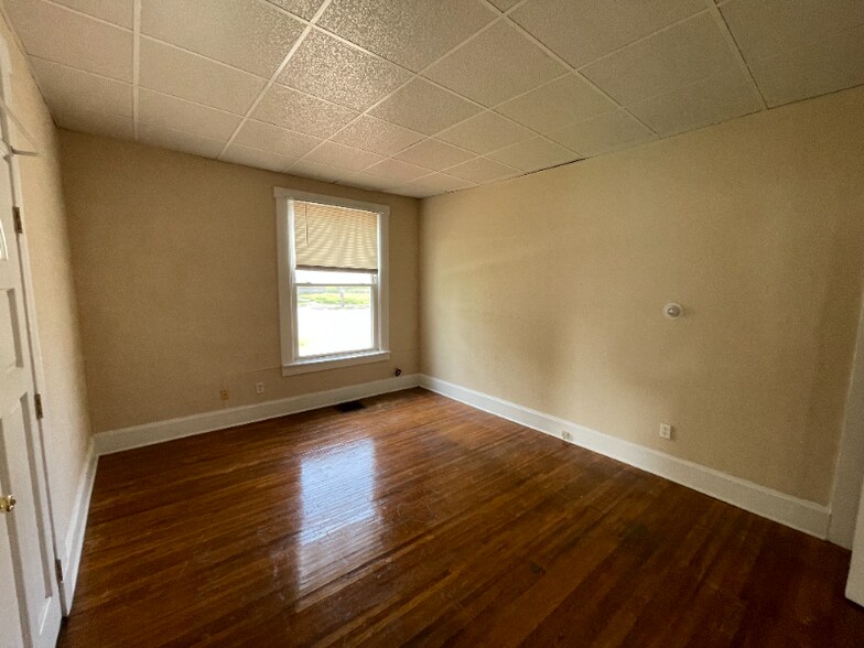 Building Photo - 1208 King Ave