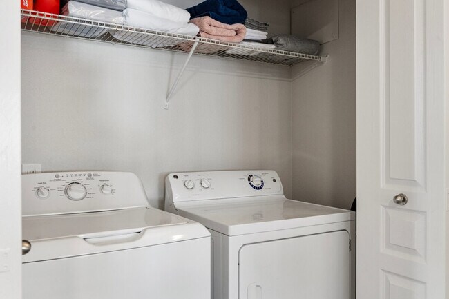 Building Photo - 15 W Villa Rita Dr