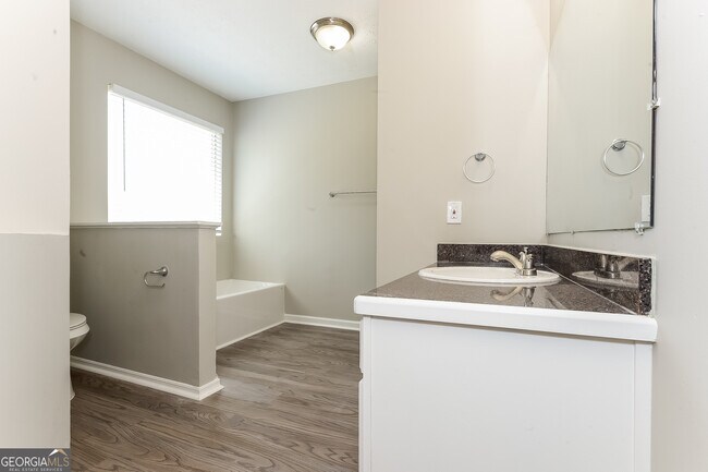 Building Photo - 2457 Northmill Ln