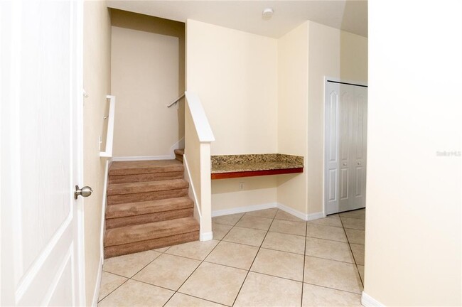 Building Photo - 12009 Greengate Dr