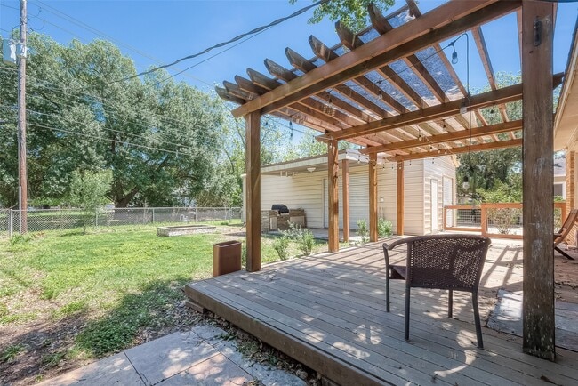 Building Photo - 1309 2nd St