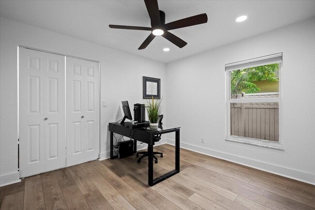 Building Photo - 105 Pennock Landing Cir