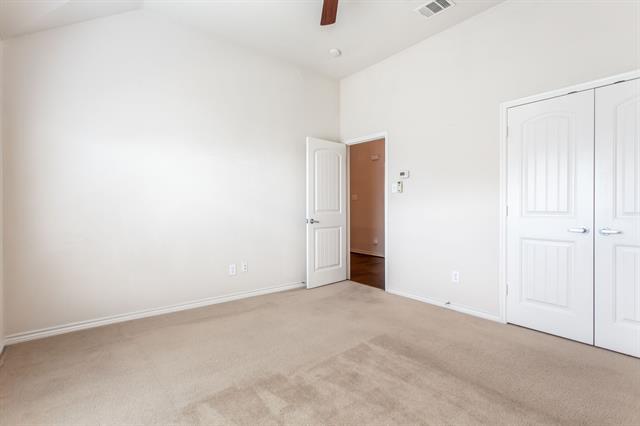 Building Photo - 720 Hardwood Dr