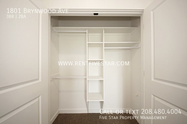 Building Photo - 1801 Brynwood Ave