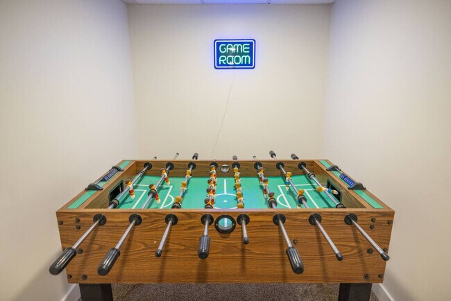 Building Photo - 1157 E Sego Lily Dr