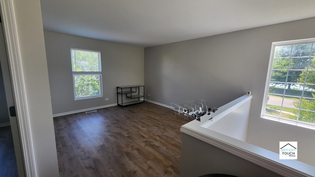 Building Photo - 187 W Buckingham Dr