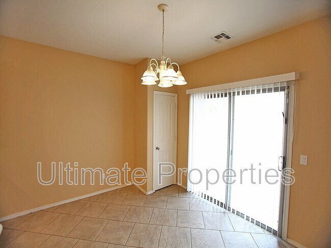 Building Photo - 2334 W Spencer Run