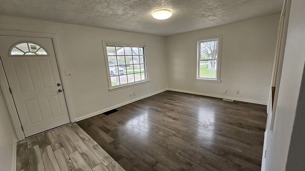 Living Room - 5474 Terrace Ave