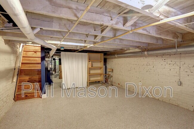 Building Photo - 18 N Patterson Park Ave
