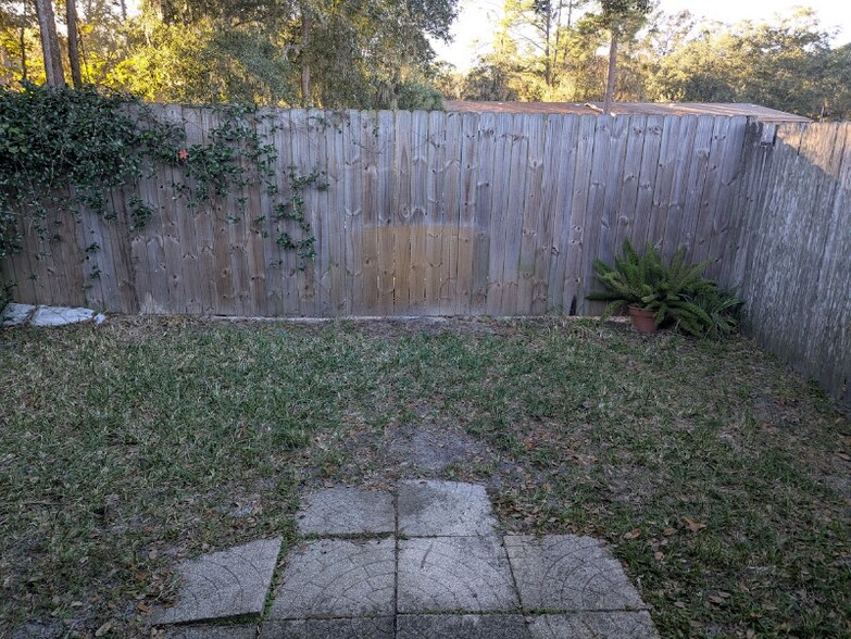 Building Photo - 3600 SW 23rd St