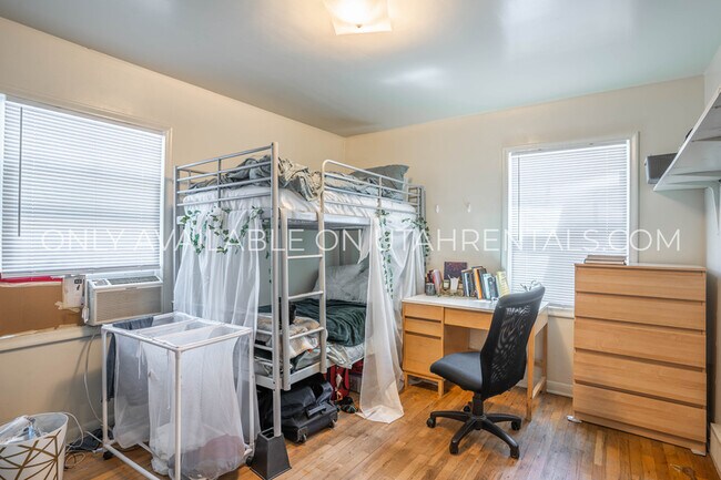 Building Photo - 545 E 400 N