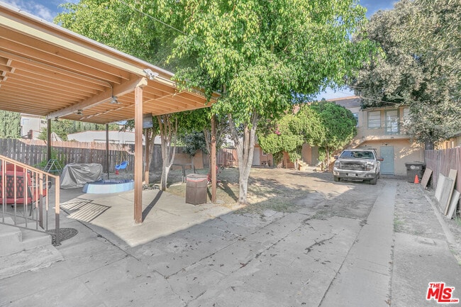 Building Photo - 1042 Sonora Ave