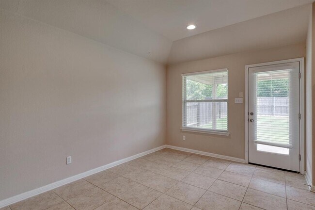 Building Photo - 7400 Longford Trail