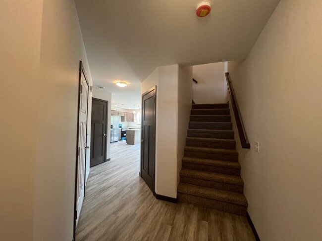 Building Photo - 1606 Eastside Cir