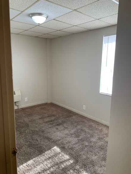 Building Photo - 57 W Vine St