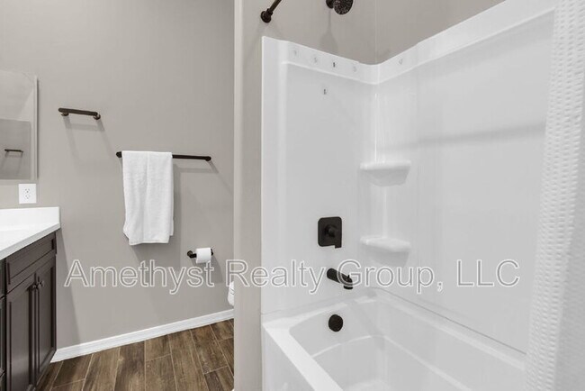 Building Photo - 5116 N 185th Ave