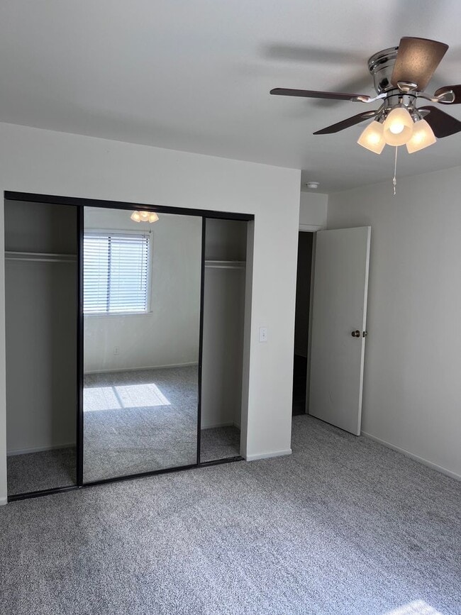 Building Photo - First Floor Condo - W. Tropicana Ave.