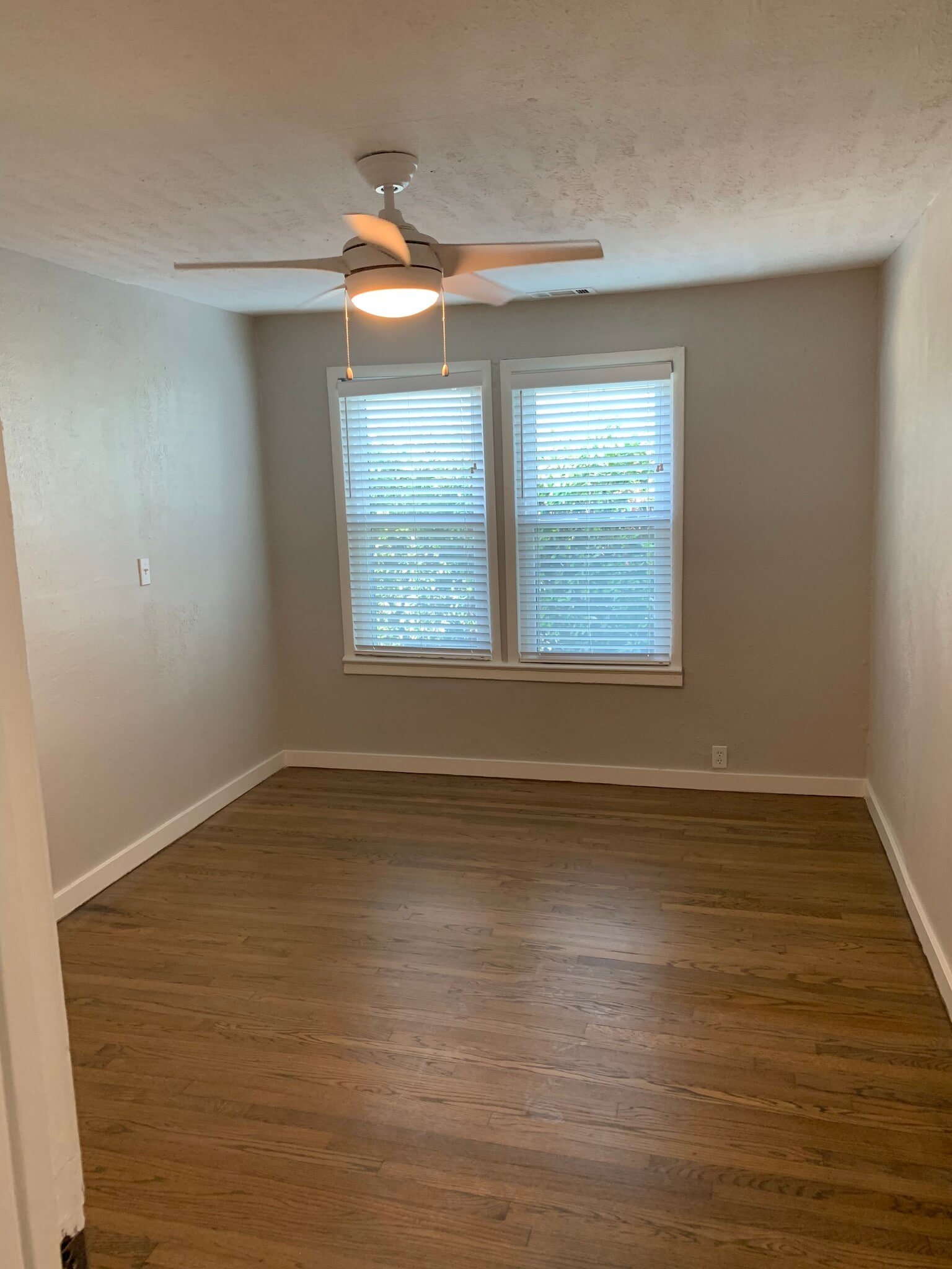 Bedroom - 5309 East Side Ave