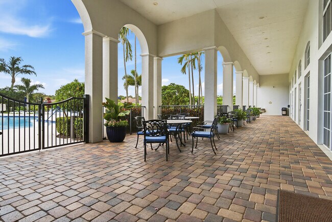 Building Photo - 207 Isle Verde Way