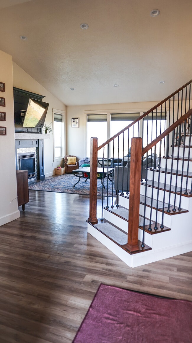 Building Photo - 45 Butch Cassidy Loop