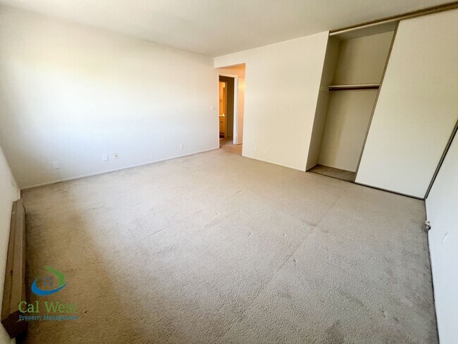 Building Photo - 2212 Almaden Rd
